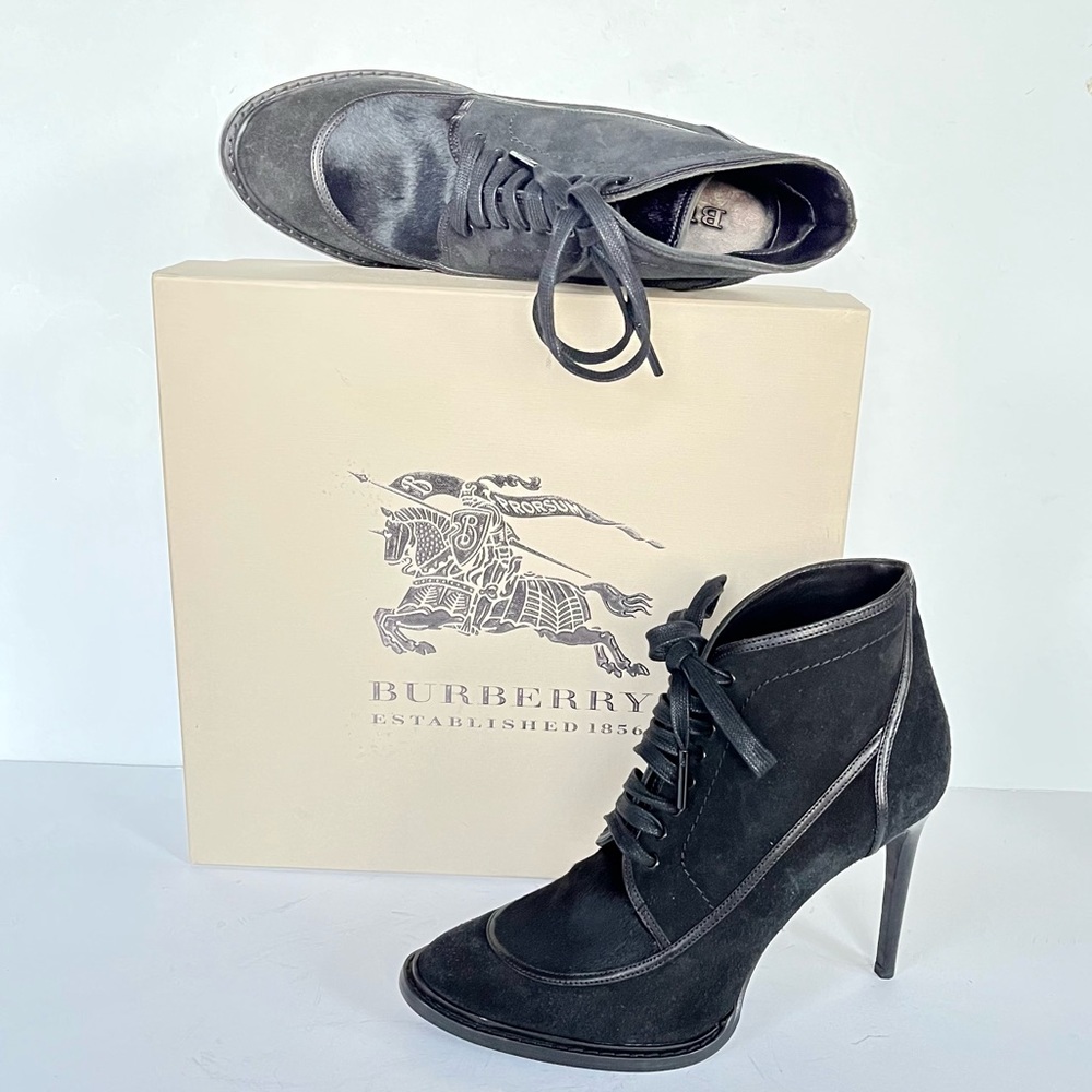 Burberry black English Heritage suede high heeled boots 38